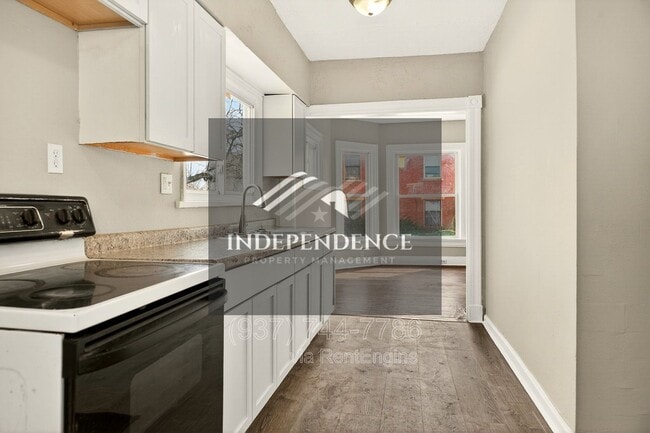 Building Photo - 102 Rockwood Ave