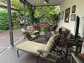 Building Photo - 2701 SW 79th Ave