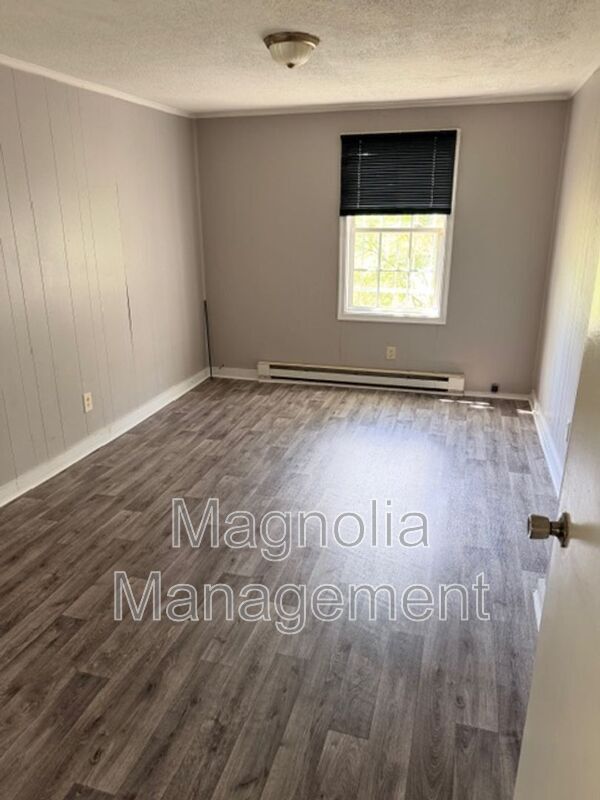 Building Photo - 359 Davis St