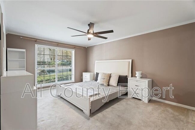 Building Photo - 2901 Lenox Rd NE