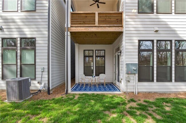 Building Photo - 687 Stickley Oak Way