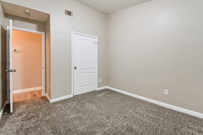 Building Photo - 2813 Windsor Forrest Ct