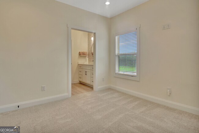Building Photo - 255 Cicely Wy