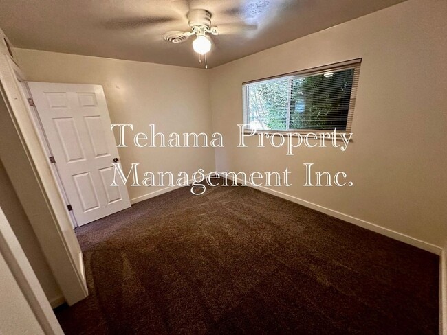 Building Photo - 3 Bedroom 1 Bath Home in Antelope Area