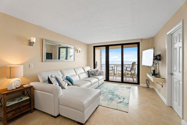Building Photo - 7380 S Ocean Dr