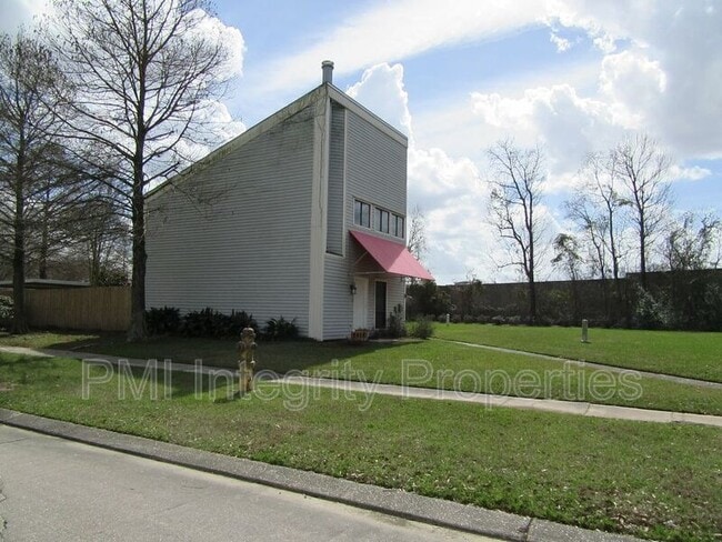 Building Photo - 8441 E Cypress Point Ct