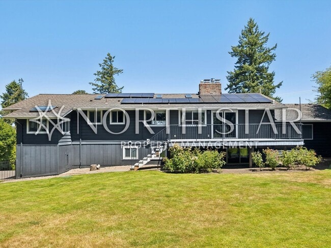 Building Photo - 860 S Skyland Dr