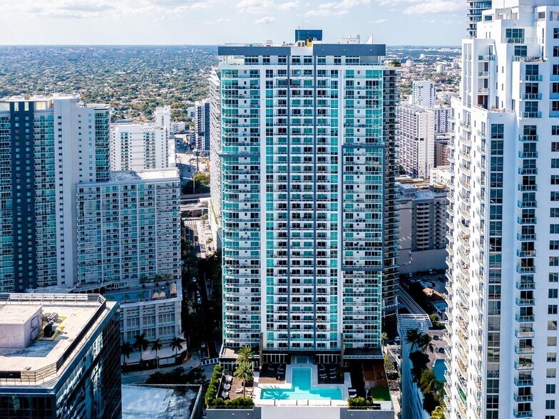 Building Photo - 1080 Brickell Ave