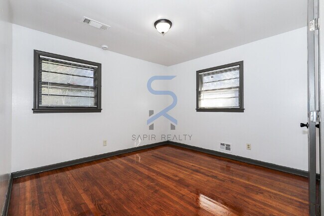 Building Photo - 1678 Bagpipe Pl