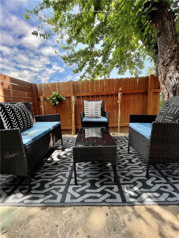 Building Photo - 1307 Southport Dr