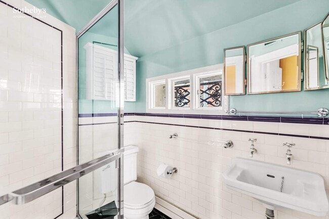 Building Photo - 183-185 W 4th St