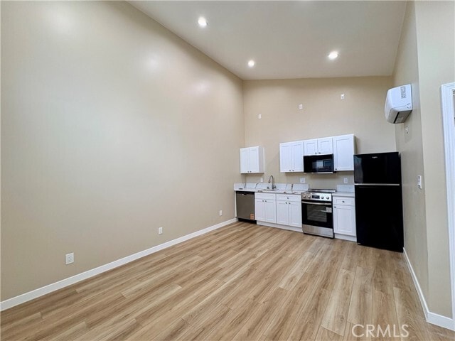 Building Photo - 1464 3rd St