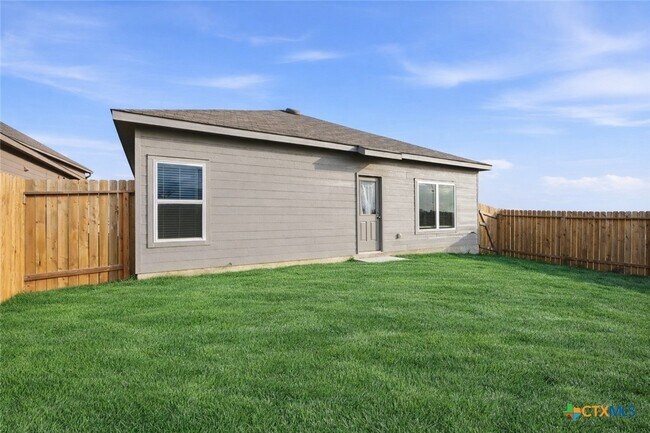 Building Photo - 292 Legacy Cir