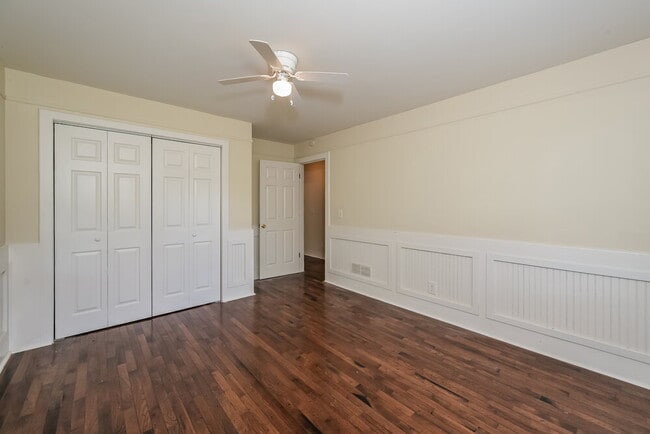 Building Photo - 521 Sequoia Ct