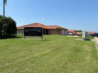 Building Photo - 1804 Cinnamon Dr