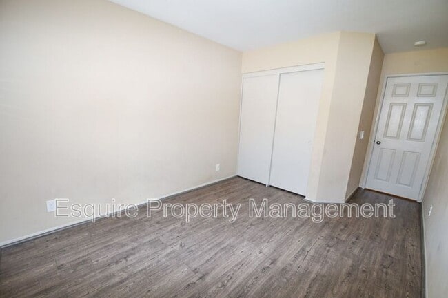 Building Photo - 1214 Oyster Pl