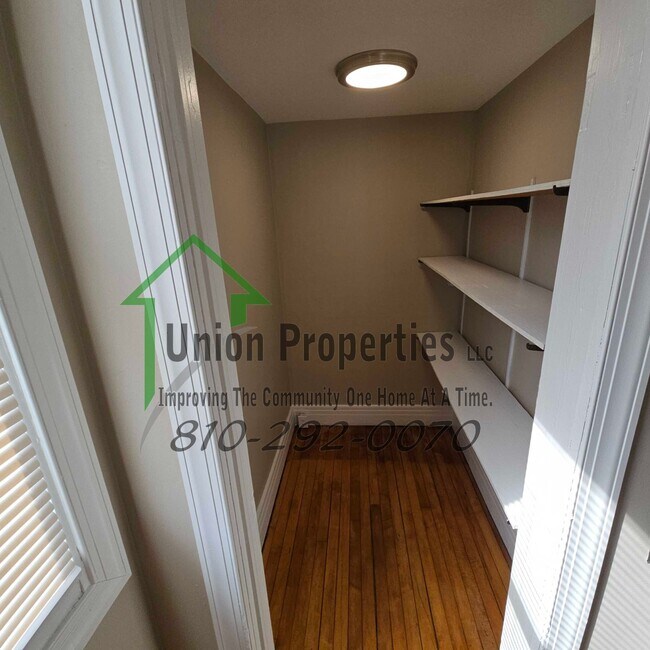 Building Photo - 516 Glenwood Ave