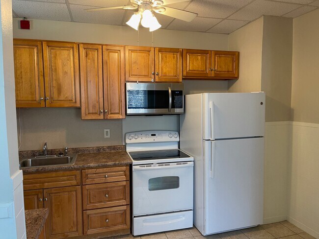 Kitchen - 3533 Mendon Rd