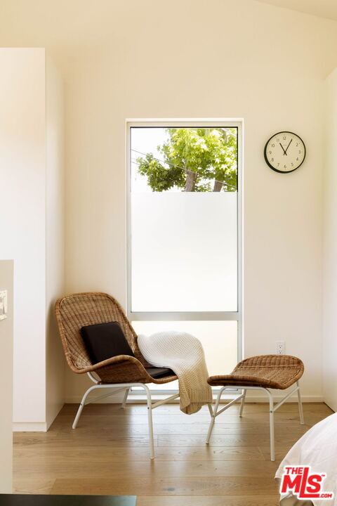 Building Photo - 2209 Louella Ave