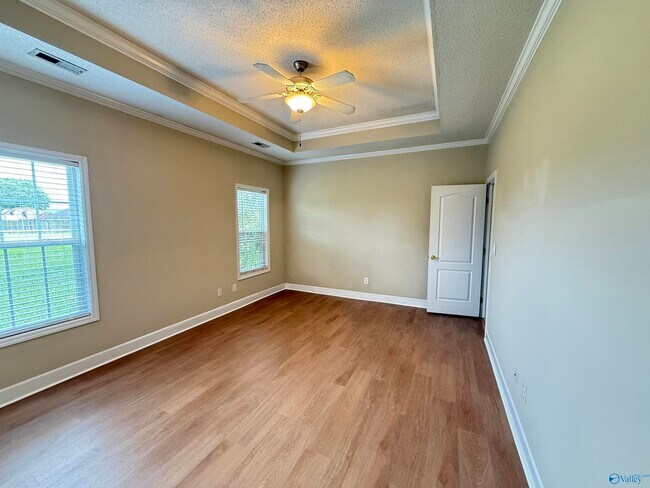 Building Photo - 108 N Star Dr