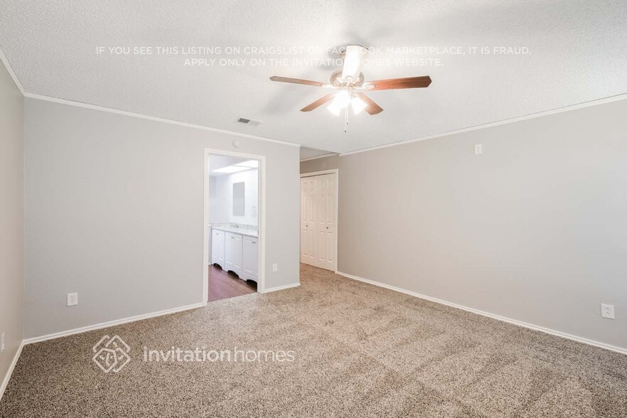 Building Photo - 5221 Hollow Bend Ln