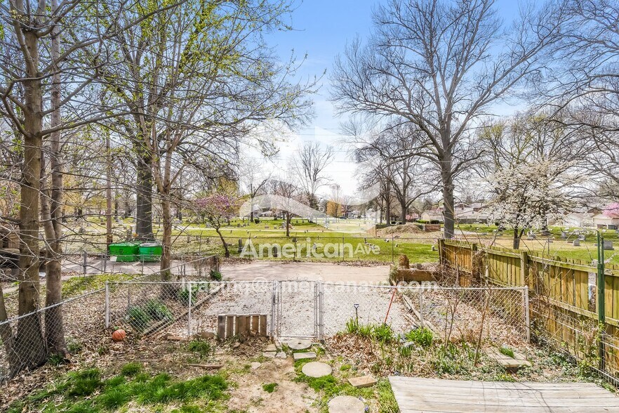 Building Photo - 4124 Schiller Pl