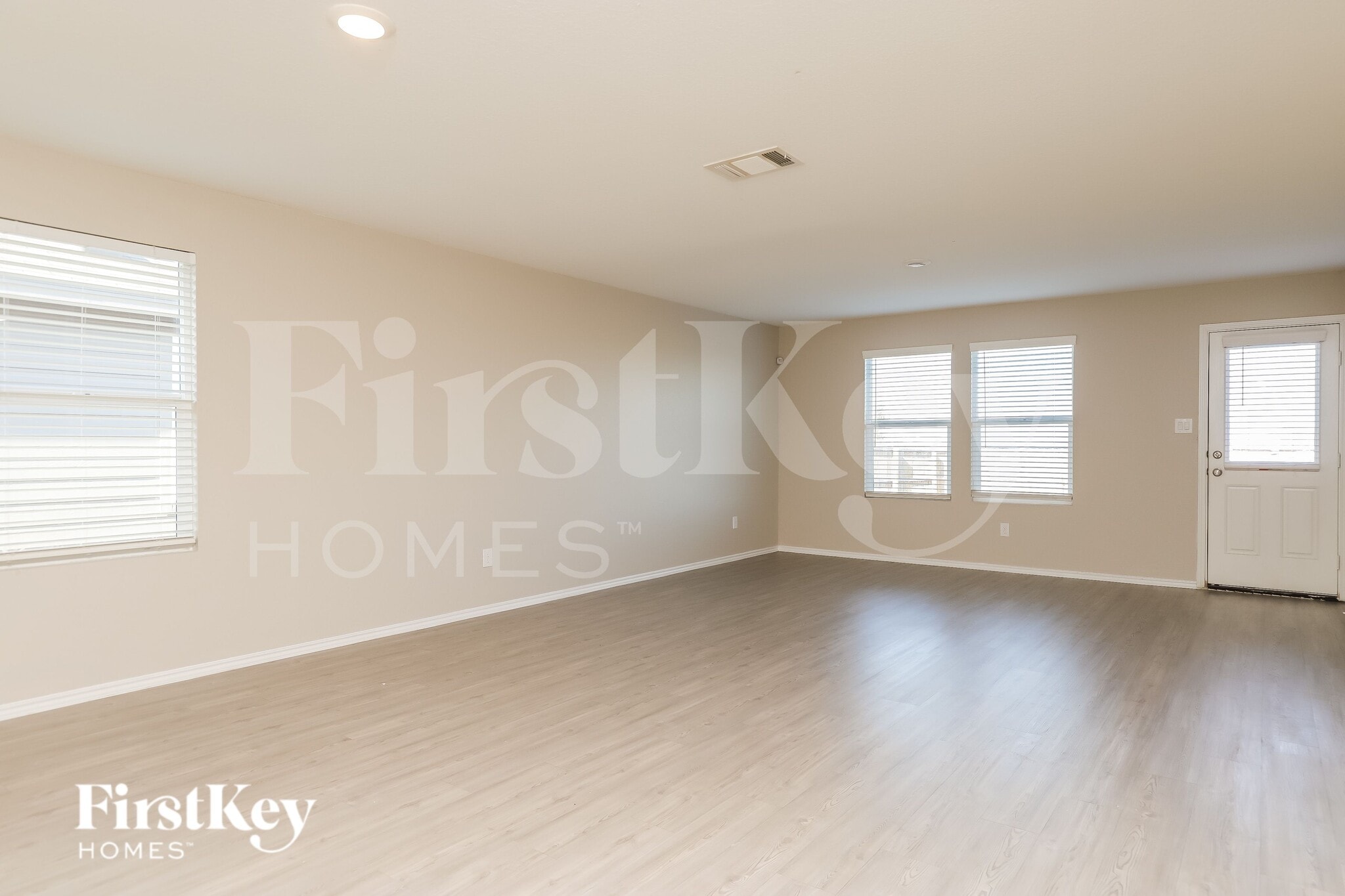 Building Photo - 3921 Far Horizon