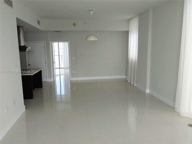 Building Photo - 7928 East Dr