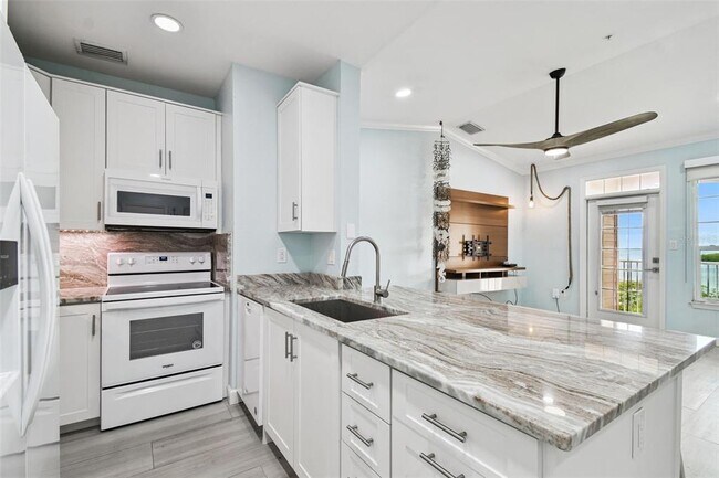 Building Photo - 5000 Culbreath Key Way