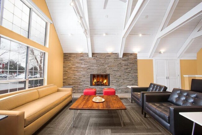 Building Photo - 4223 Windrift Dr