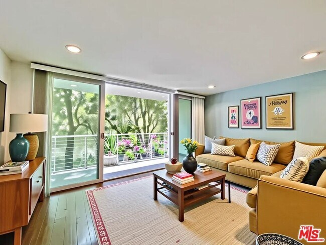 Primary Photo - 1920 Hillcrest Rd