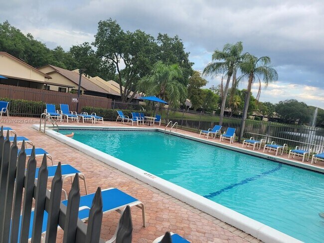 Building Photo - 9871 NW 16th St