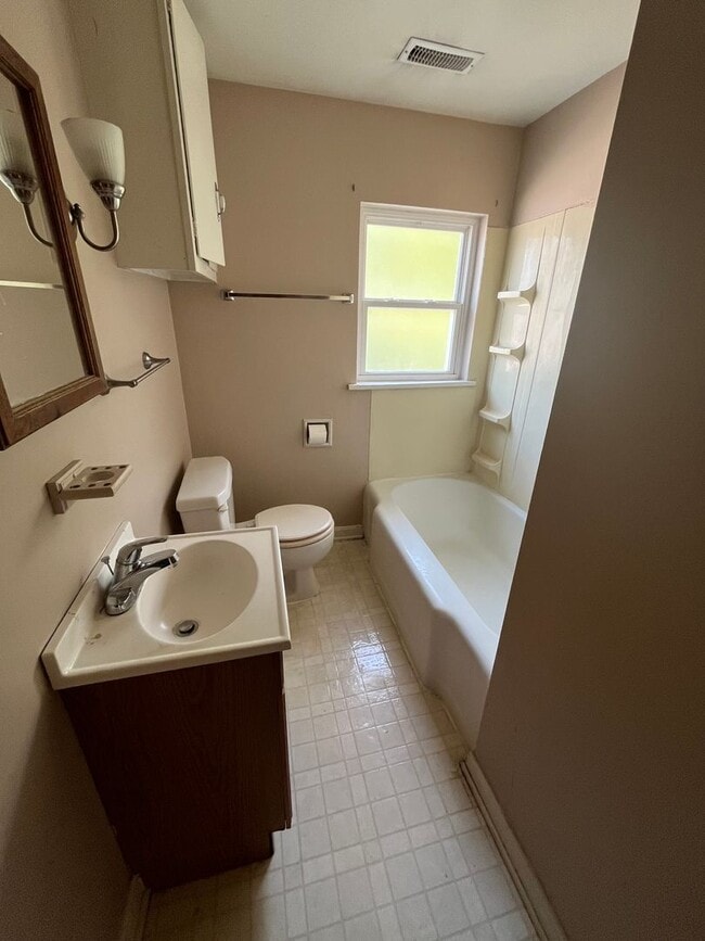 Building Photo - 1311 Willard St