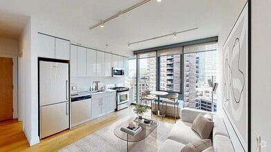 Building Photo - 550 W 54th St