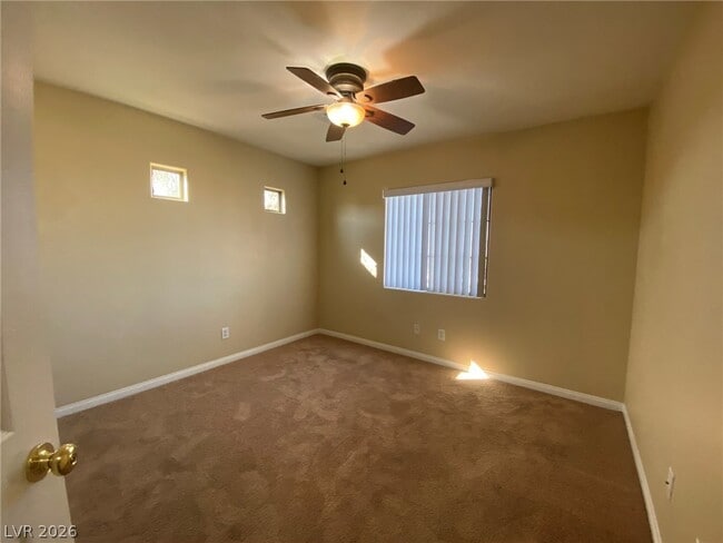 Building Photo - 389 Red Eucalyptus Dr