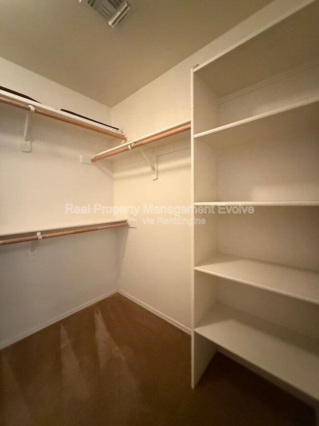 Building Photo - 9854 E Escondido Ave