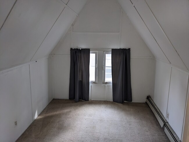 Building Photo - 2317 Harriet Avenue