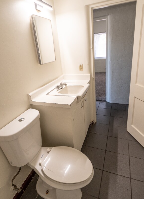 Building Photo - 3927 E Montecito St