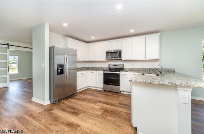 Building Photo - 165 Blackstone Dr