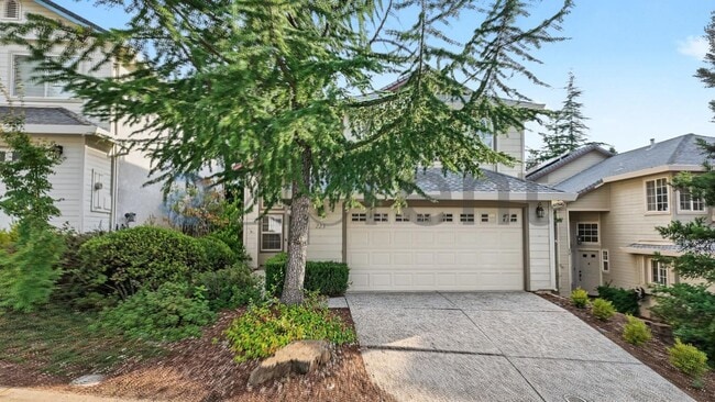 Building Photo - 223 Canyon Creek Cir