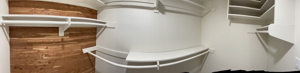 Master Walk In Closet - 6052 Pat Ave