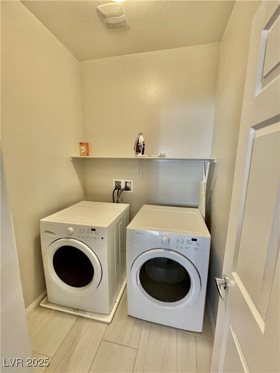 Building Photo - 173 Elexese Ct