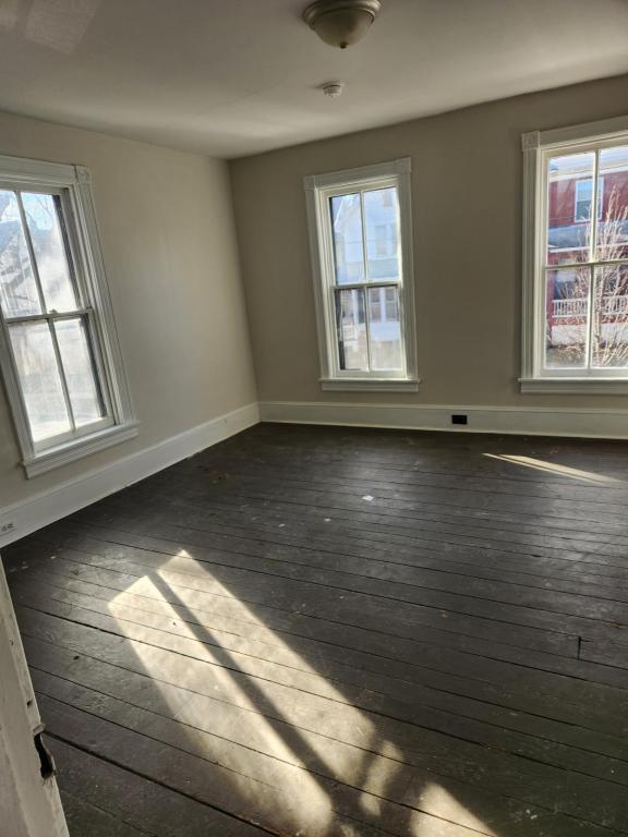 Building Photo - 814 Mulberry St