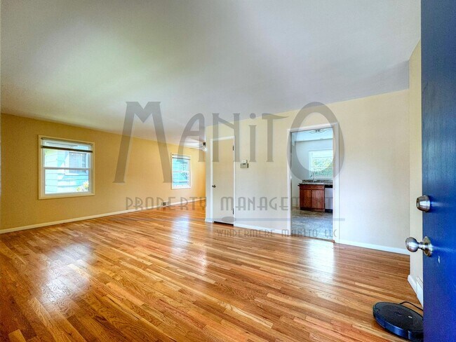 Building Photo - Tranquil Home Steps from Manito Park