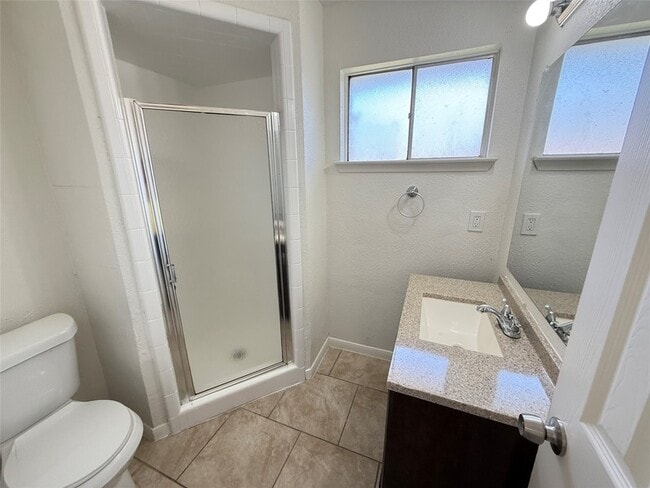 Building Photo - 10715 Sagewillow Ln