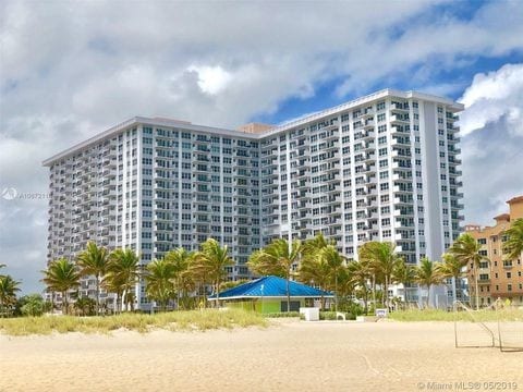 Building - 405 N Ocean Blvd