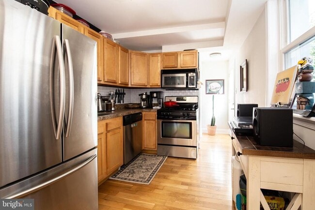 Building Photo - 811 N Judson St