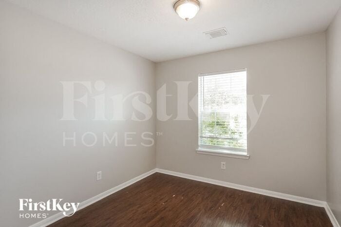Building Photo - 6315 Austinville Dr