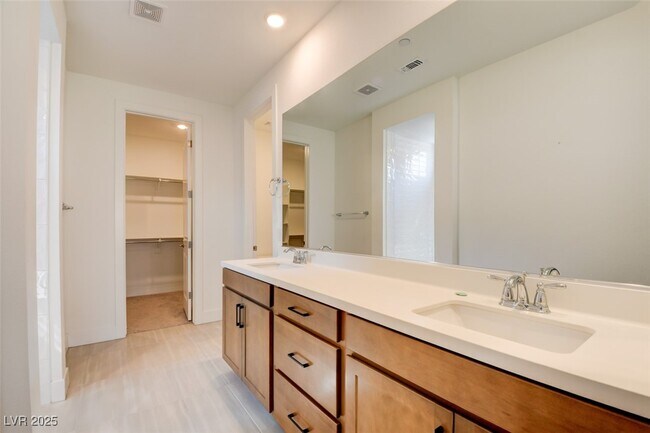 Building Photo - 10936 Baressa Meadow Ave