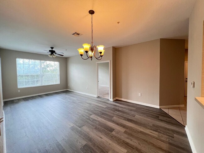 Building Photo - Great Apartment for rent!